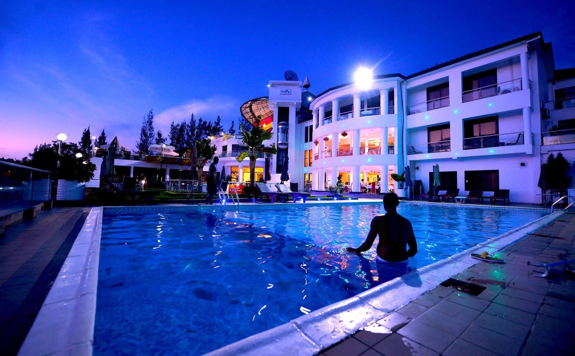 The Manor Hotel Κιγκάλι Εξωτερικό φωτογραφία