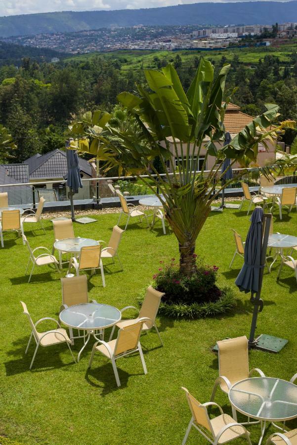 The Manor Hotel Κιγκάλι Εξωτερικό φωτογραφία